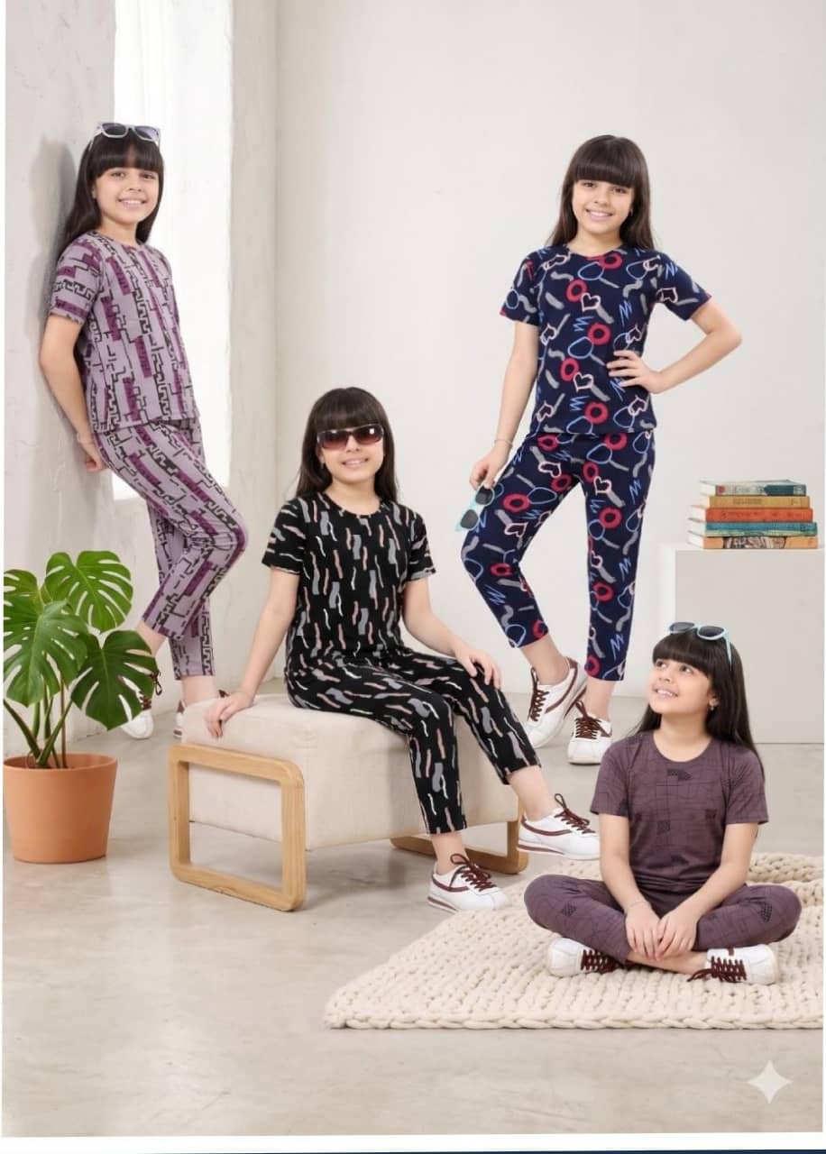 GIRLS T SHIRTS PAYJAMA